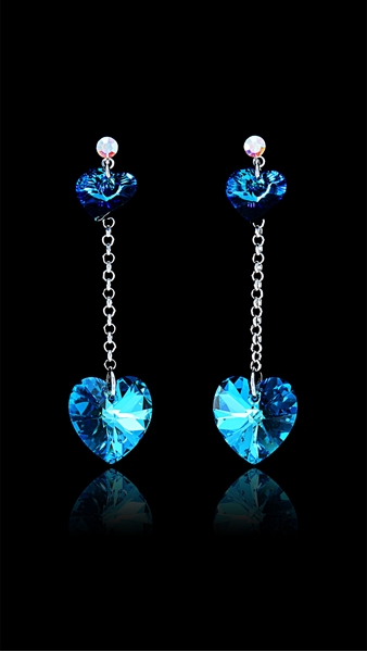 Picture of Fashionable Heart & Love Swarovski Element Drop & Dangle