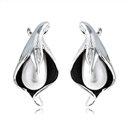 Picture of Recommended Platinum Plated Small Stud Earrings from Top Designer