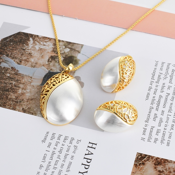 Picture of Zinc Alloy Casual Necklace and Earring Set at Super Low Price