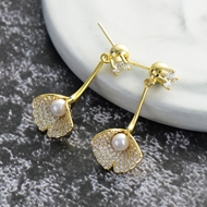 Picture of Buy Gold Plated Cubic Zirconia Dangle Earrings with Wow Elements