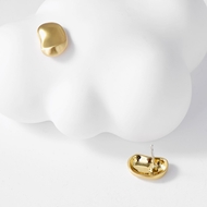 Picture of Beautiful Small Gold Plated Stud Earrings