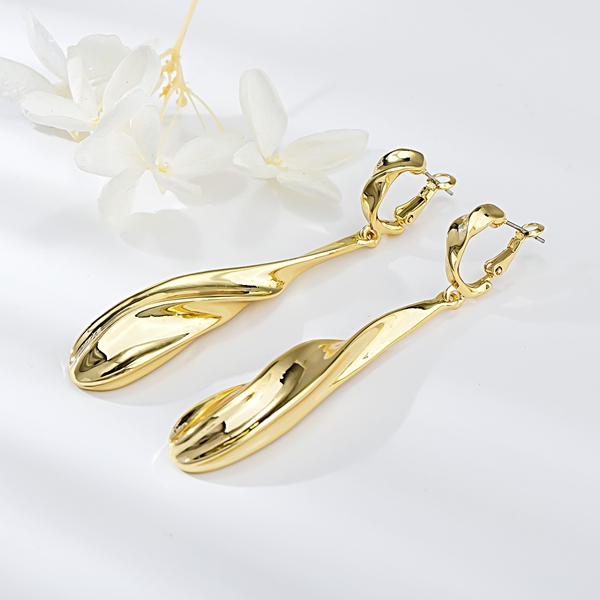 Picture of Inexpensive Zinc Alloy Medium Drop & Dangle Earrings from Reliable Manufacturer