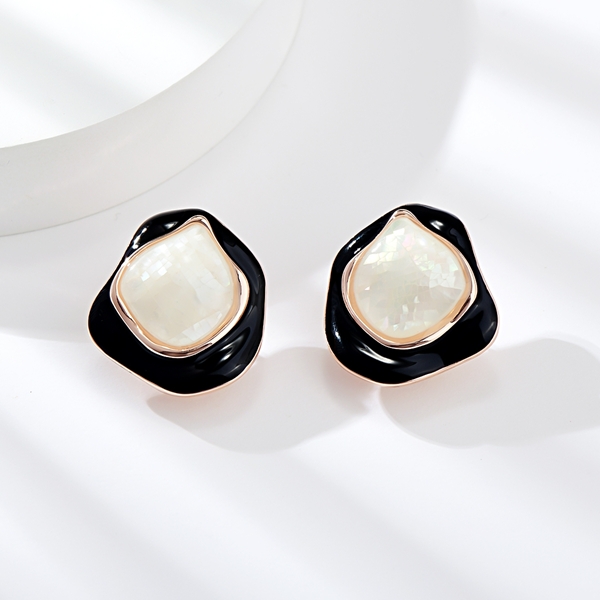 Picture of Classic Rose Gold Plated Stud Earrings with Speedy Delivery