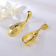 Picture of Zinc Alloy Big Dangle Earrings From Reliable Factory