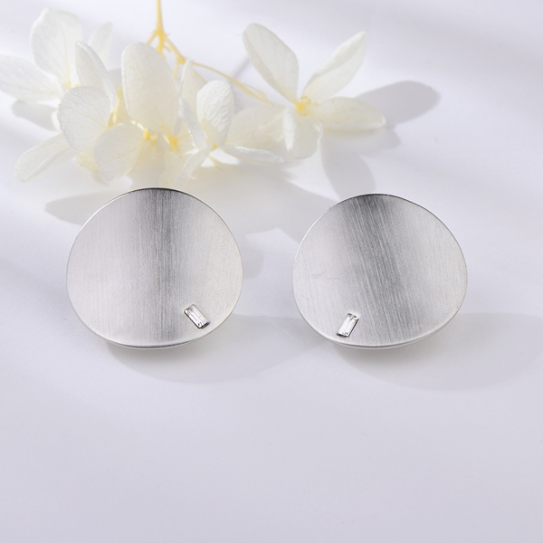 Picture of Buy Zinc Alloy Platinum Plated Big Stud Earrings with Low Cost