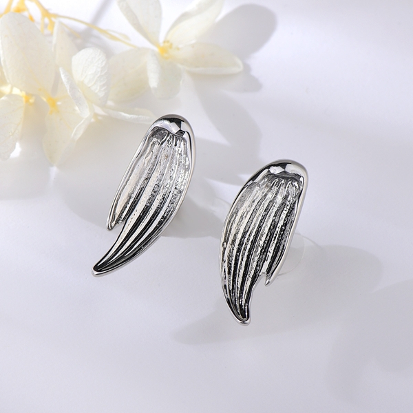 Picture of Top Big Zinc Alloy Big Stud Earrings