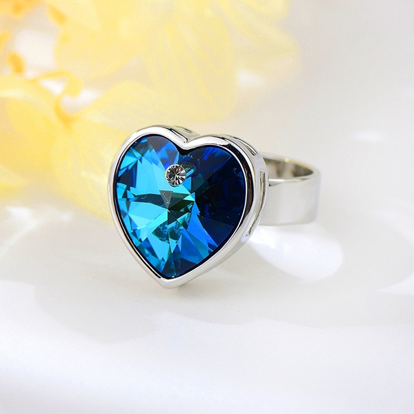 Picture of Top Swarovski Element Zinc Alloy Fashion Ring