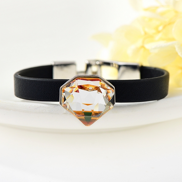 Picture of Staple Swarovski Element Zinc Alloy Fashion Bangle