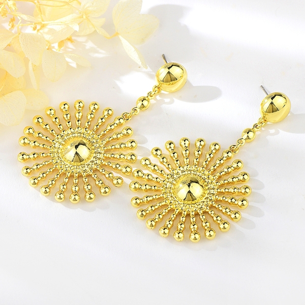 Picture of Zinc Alloy Gold Plated Dangle Earrings at Great Low Price